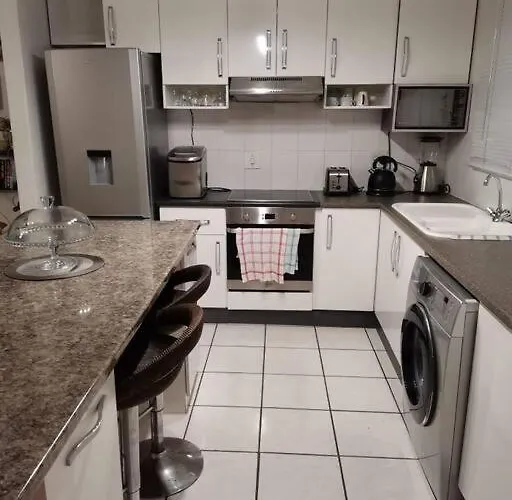 Carrington Heights Luxurious Guesthouse